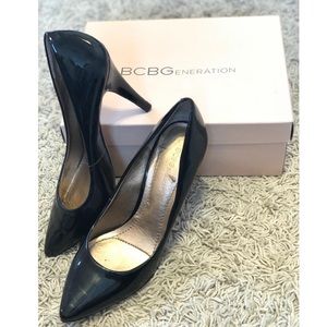 BCBG Generation black patent leather women’s heels